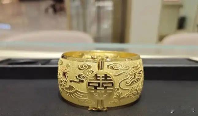 黄金若是跌至800，恐怕不仅仅是“死一大半”那么简单

来源:喜连连财主

金价