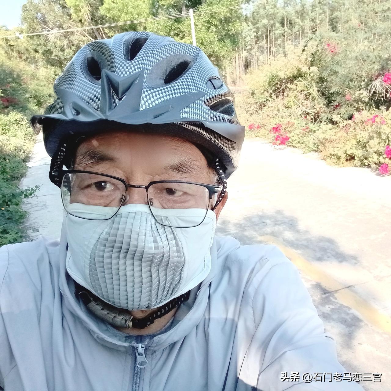 我虚岁78啦，不管在老家还是海南做“候鸟”，骑车就像我生活里的“快乐魔法棒”，是