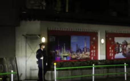 性质恶劣！中方怒了，日本自卫官持刀强闯中国驻日使馆
3月26日，持刀强闯中国驻日