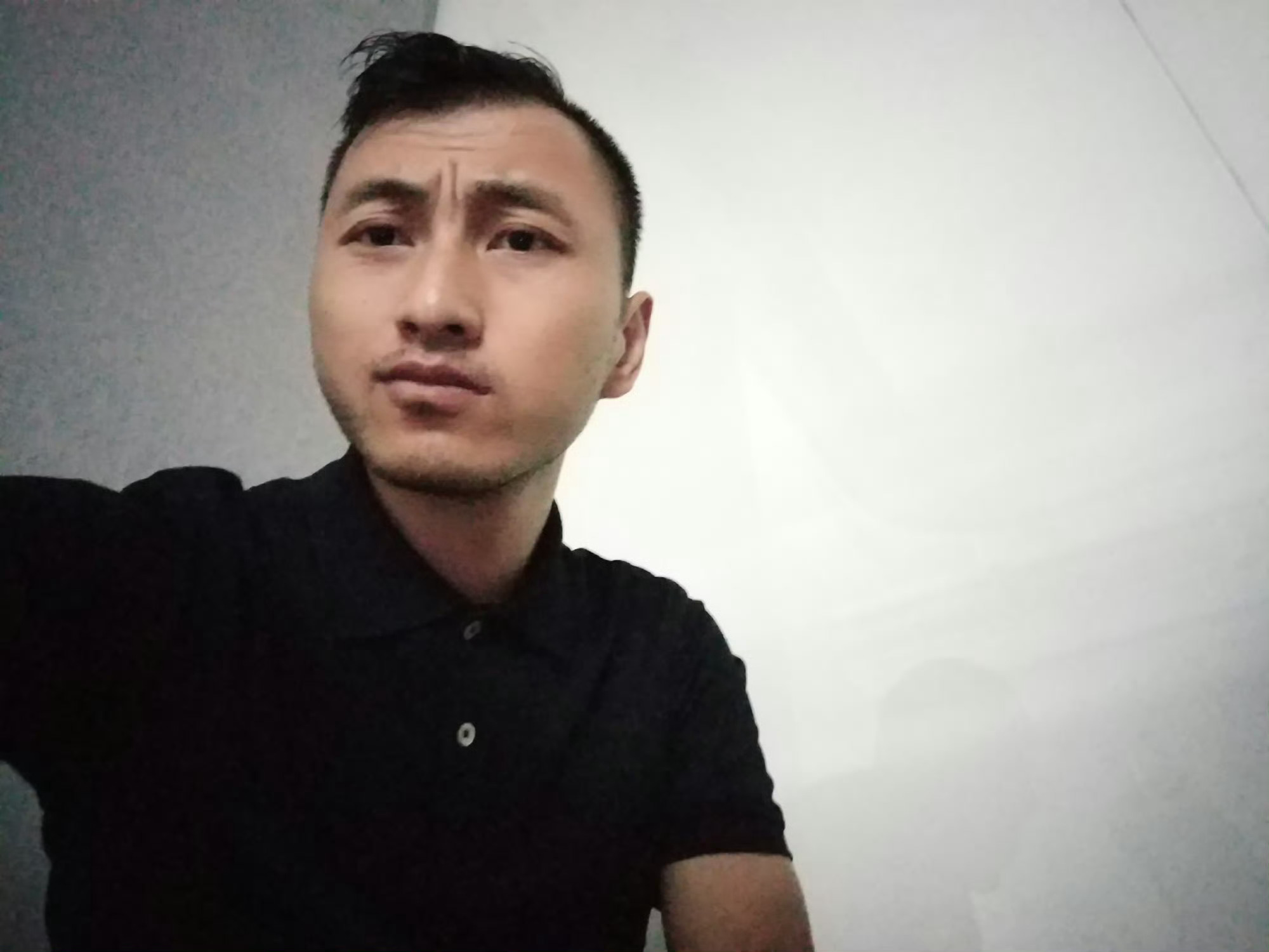 谁瘦下来不是美女帅哥呢？但是眼睛真的是心灵的窗户，她眼睛真的太小了傅首尔瘦了38