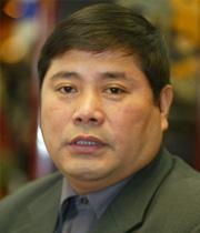 张荣锁，男，第十、十一届全国人大代表、中共河南省辉县市回龙村总支书记。28年前，