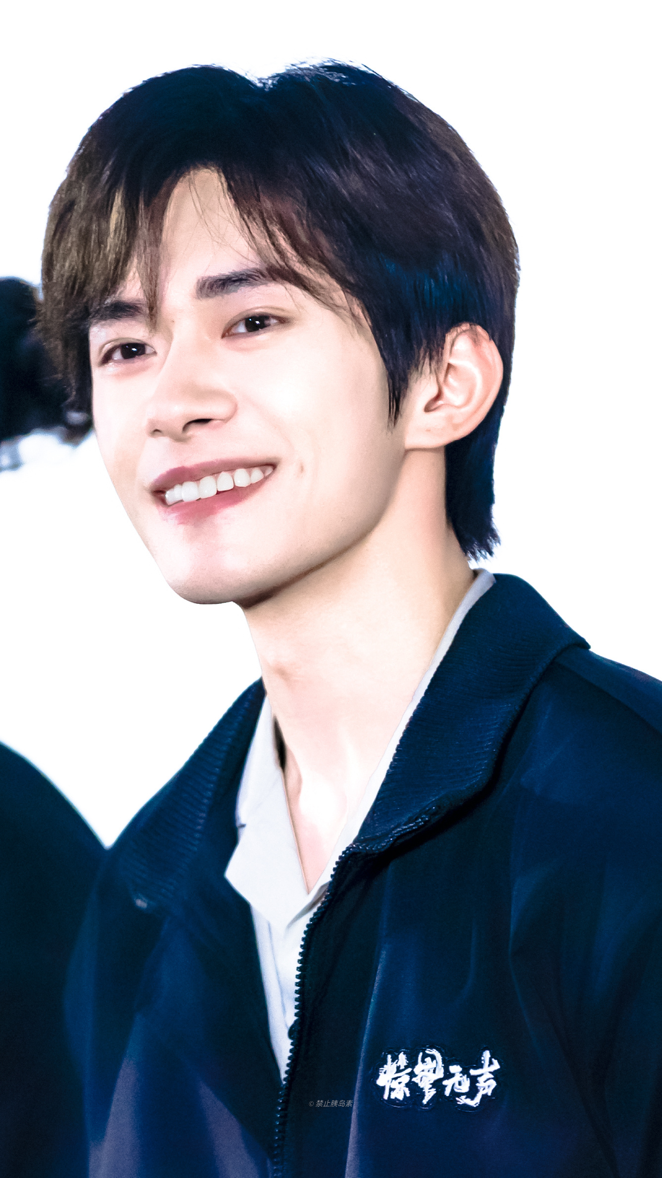 无瑕玉易烊千玺电影惊蛰无声