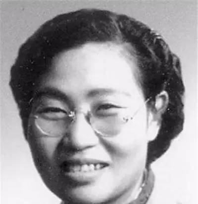 田普19岁与许世友结为夫妻，含辛茹苦养育七个子女，93岁毅然追随亡夫离世，你了解