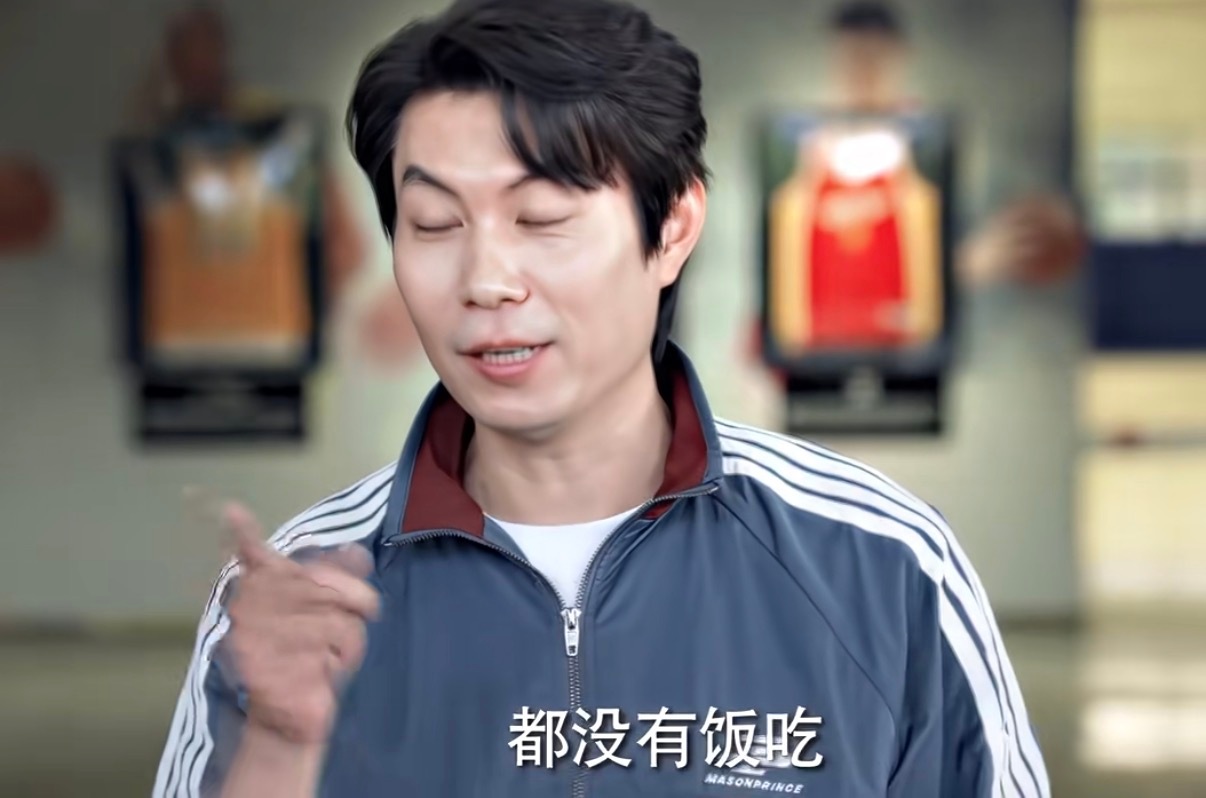 左奇函陈奕恒说悄悄话被抓艾伦你放过我家孩子，他只是想吃点零食有什么错？肘肘，下次