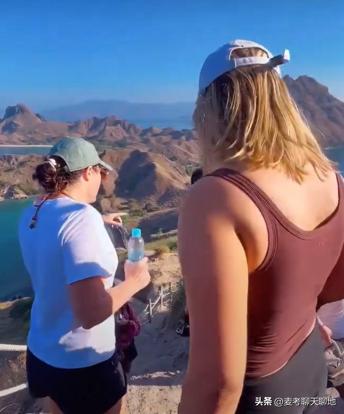 近日，一名中国游客在印度尼西亚帕达尔岛（Padar Island）旅游时乱扔垃圾