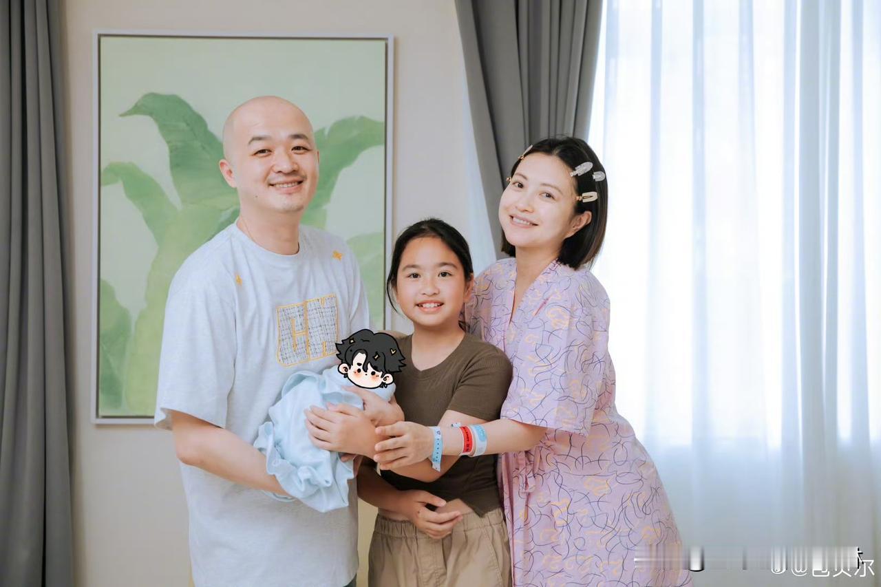 虽然老师说包文婧很娇妻，甚至包文婧这个名字还变成了娇妻的代名词[笑哭]
但是不得