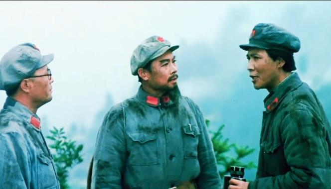 老版的《四渡赤水》是公认的影史经典，但受限于当年的环境和条件，也有一些遗憾。最大