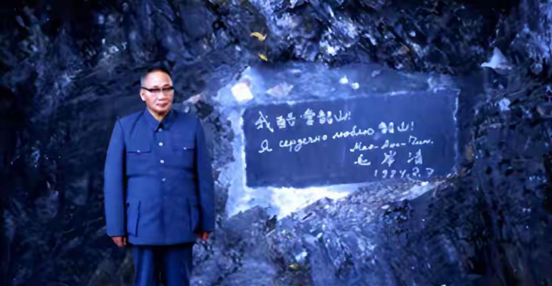 毛岸青重病住院，主席悲凉地对李敏说：我很难过代我多照顾岸青

那天的中南海，空气