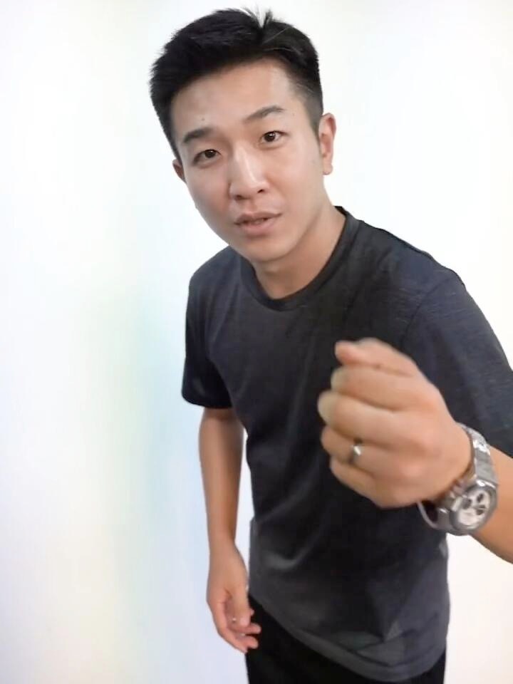 南京照相馆炸出多少洗地党《南京照相馆》的导演申奥，一直以为30出头结果今年都39