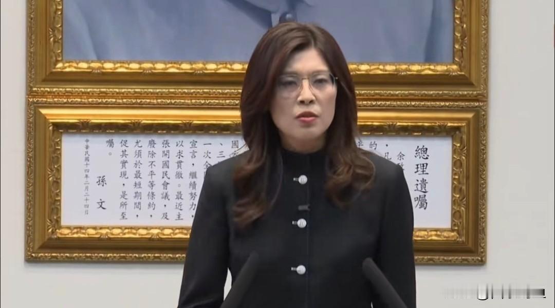 很多人觉得，郑丽文从访问大陆到返回台湾后，气场变强了、讲话底气更足了。

说实话