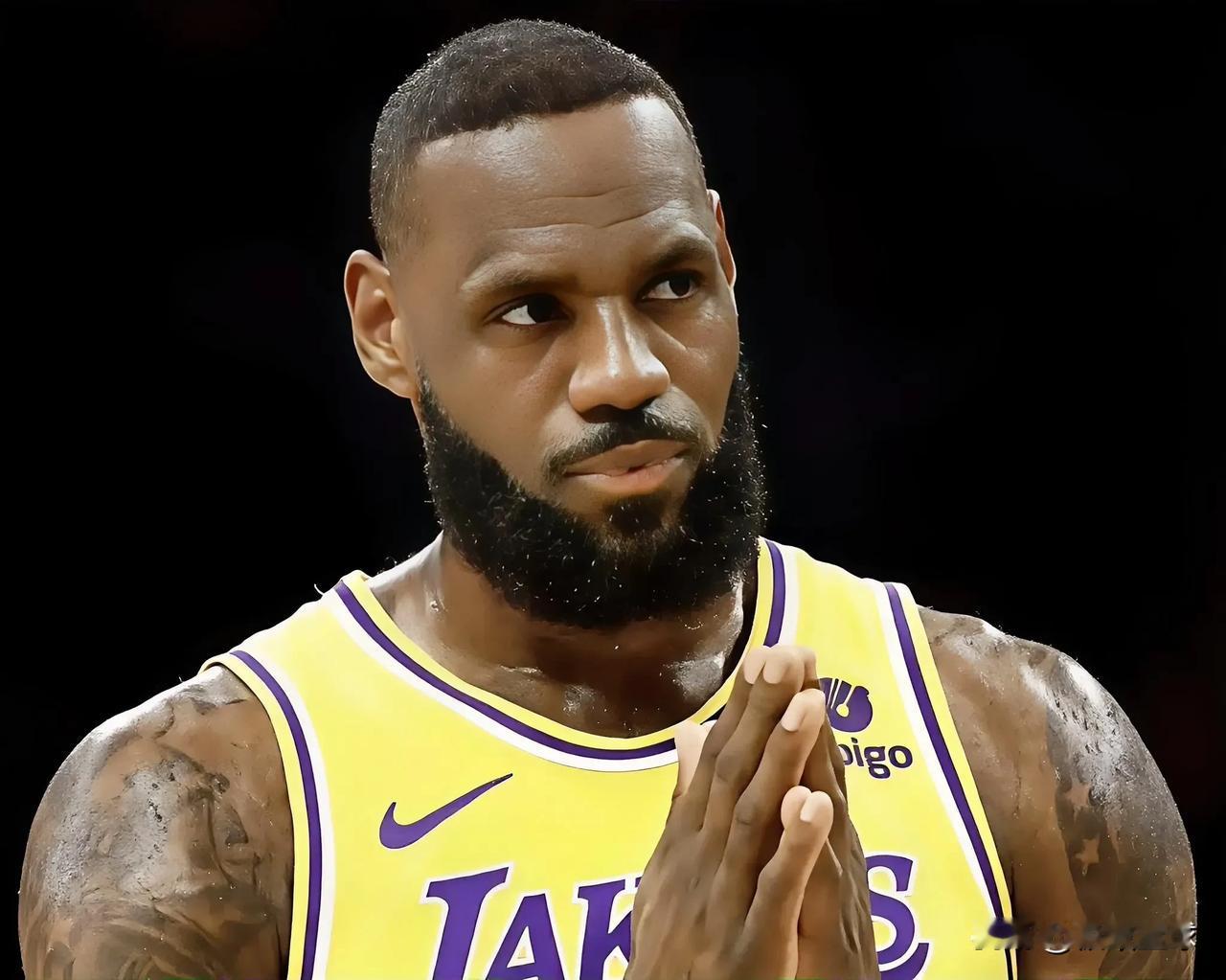 万万没想到，詹姆斯居然没入选一阵！

NBA官方今天公布了最佳阵容名单，詹姆斯无