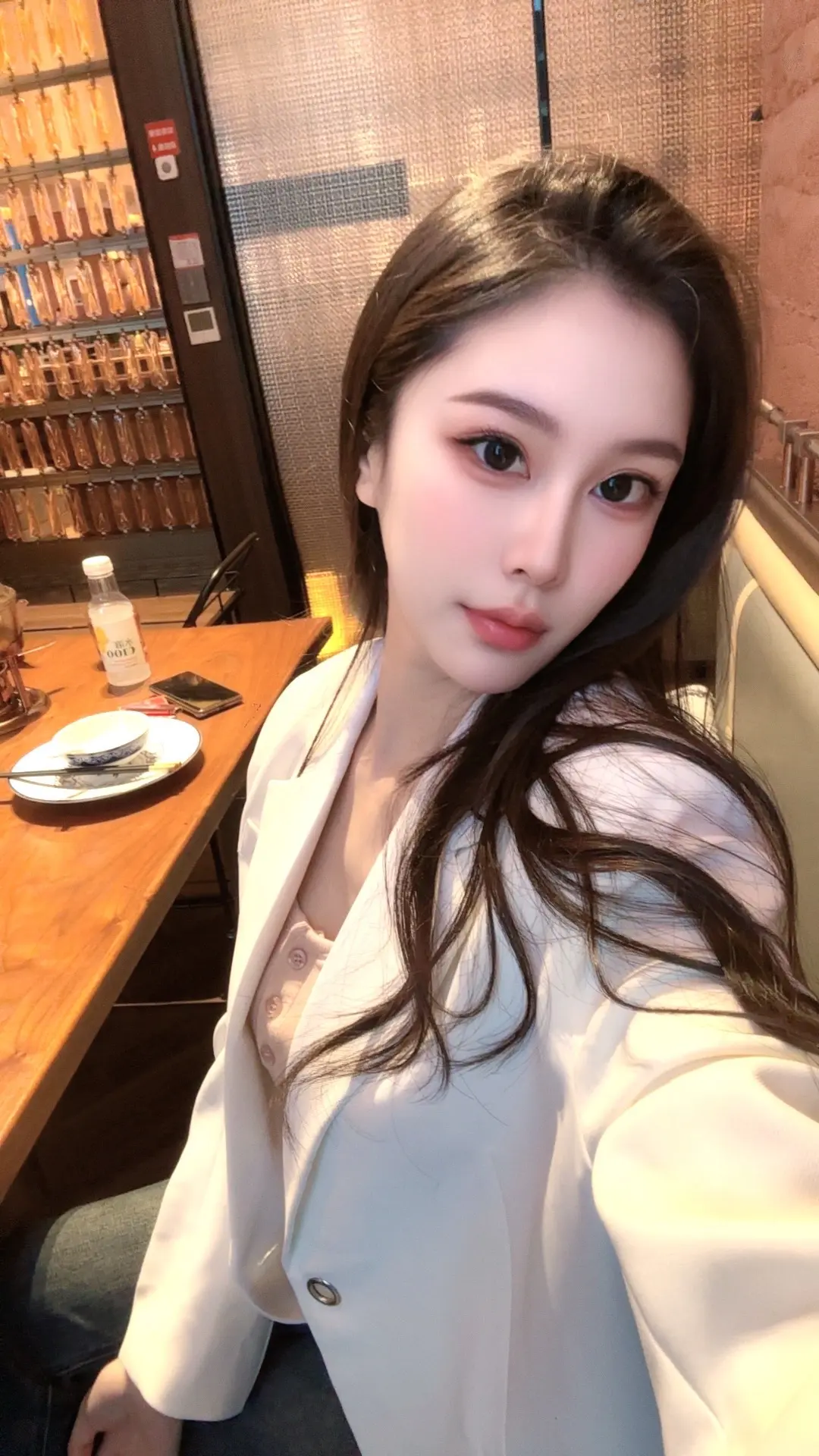 希望我能一直有勇气 与人以诚相待 做我想做的 说我想说的 最后祝我们有个好心情