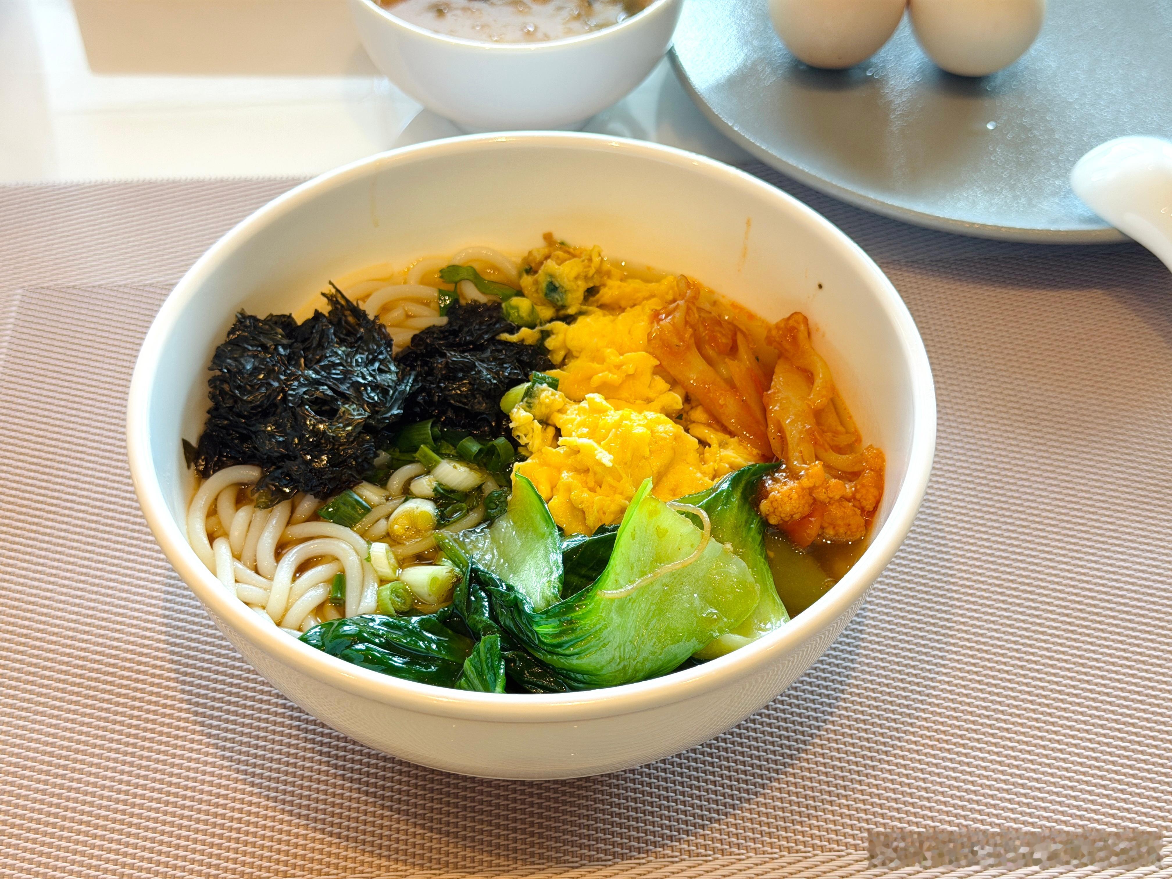 这碗米粉料足不足，我自己加的浇头