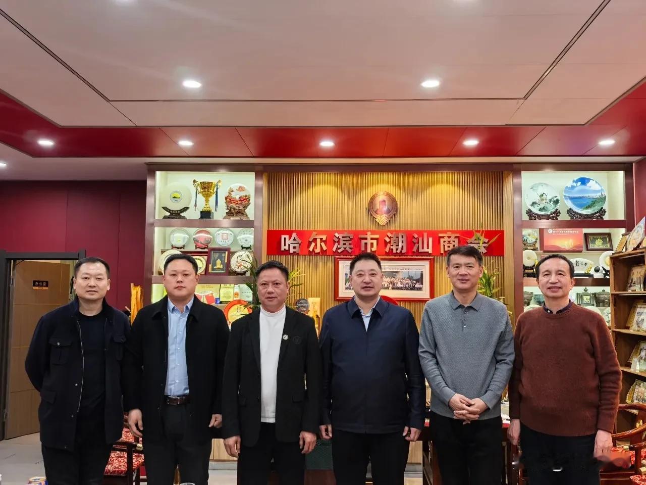 抚远市常委、副市长刘祥锐一行到访哈尔滨潮汕商会考察交流座谈

2025年2月19