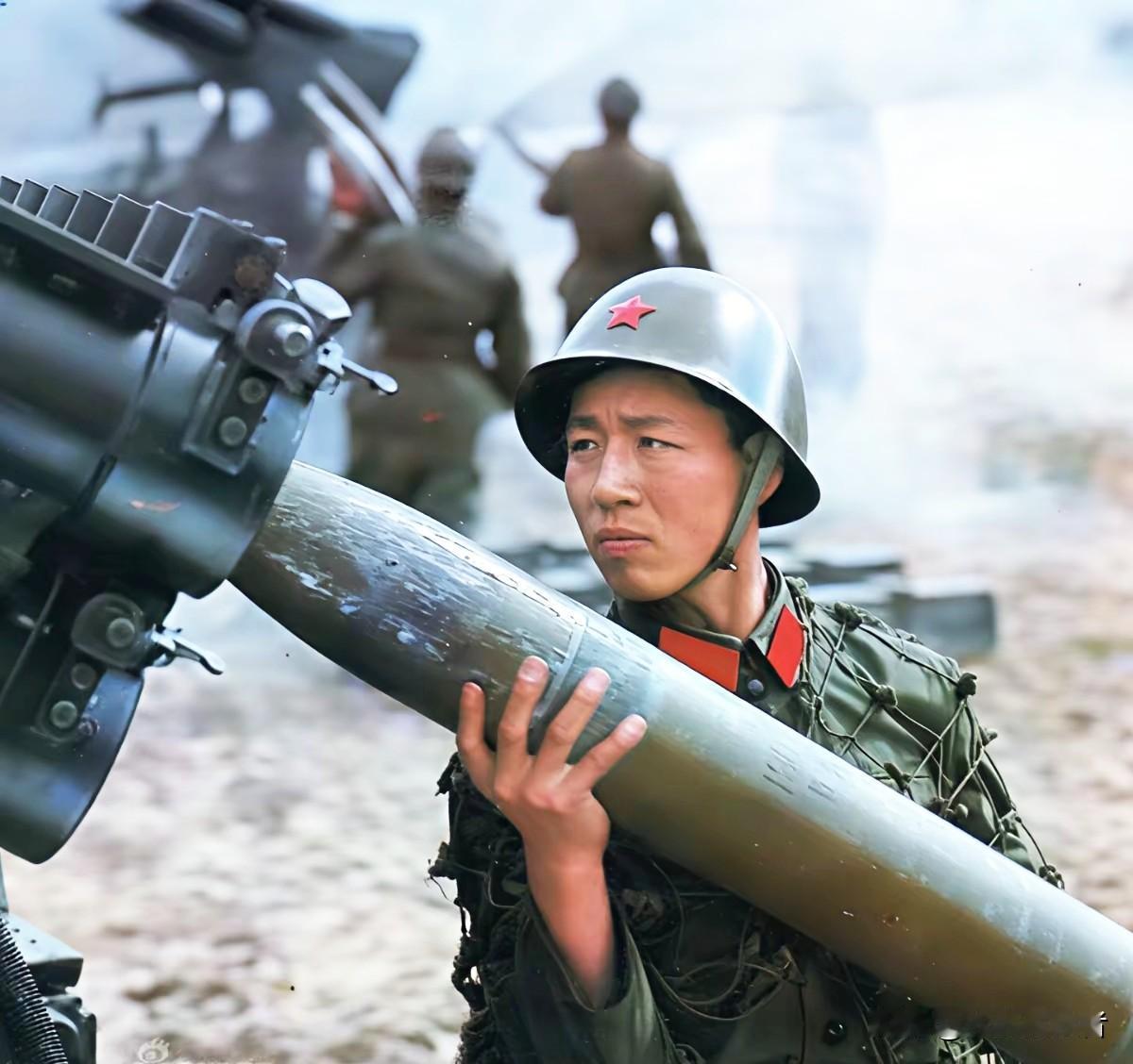 79年那一仗确实是把我们打醒了，所有的装备都验证了一下，首先部队要装备钢盔，五六