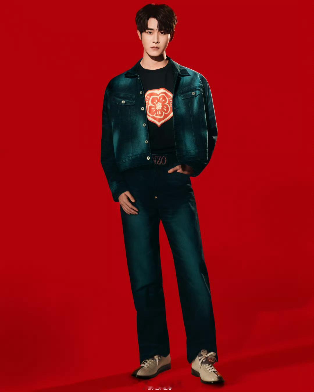 我擦，田嘉瑞这身真帅啊时尚与气质的完美碰撞。田嘉瑞轻松驾驭品牌，绝了田嘉瑞ken