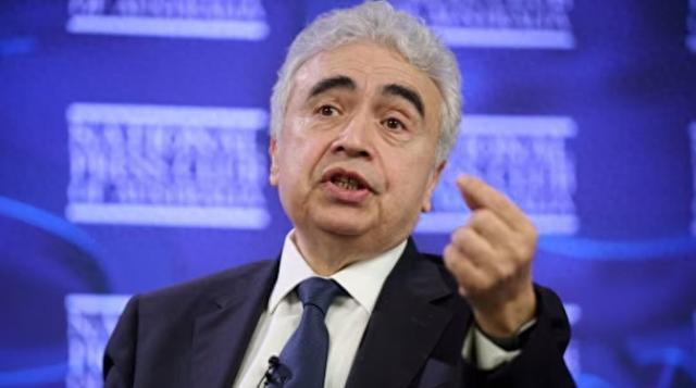 国际能源署署长不点名警告，各国政府必须避免恐慌性囤积，不要实施燃料出口禁令这是国