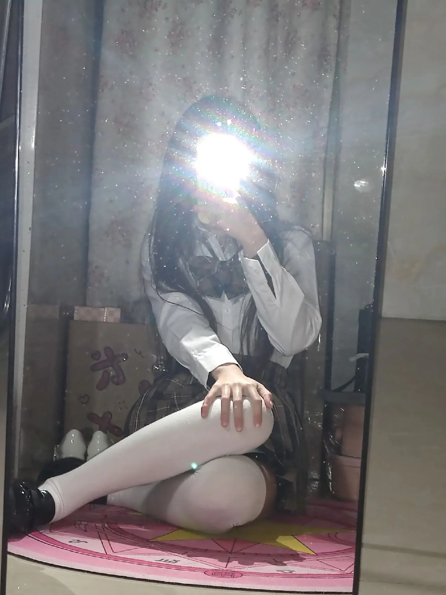 嘻嘻。今天有一件开心事🌹。