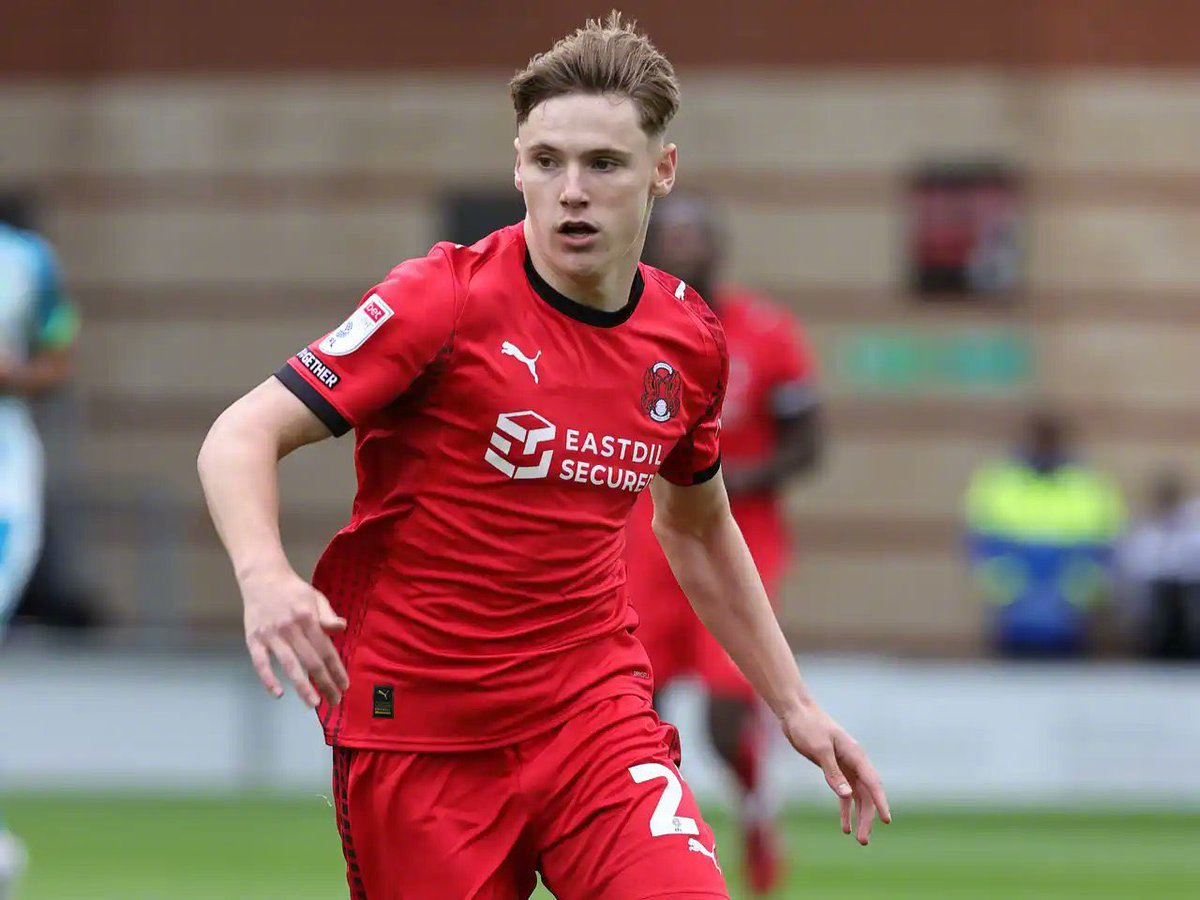 📢 官方消息：曼联已从莱顿东方召回杰克·穆尔豪斯的租借。曼联 杰克·穆尔豪斯