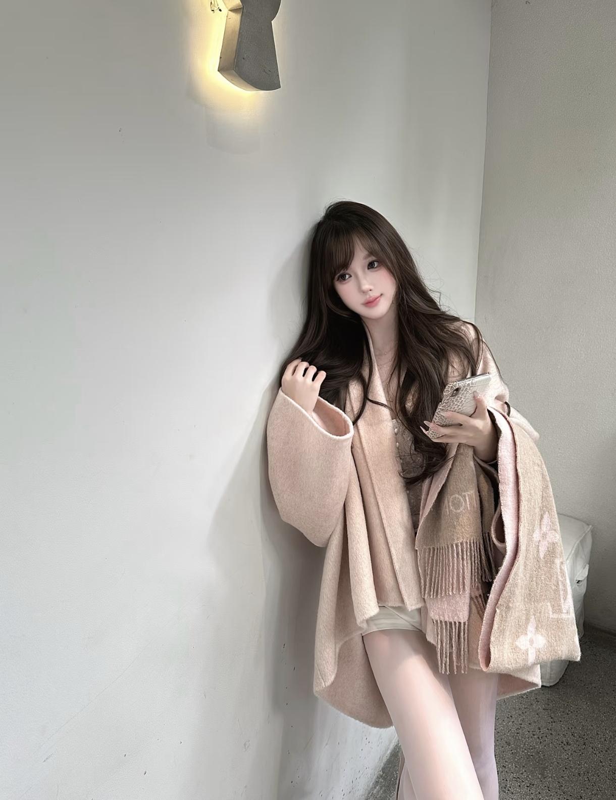 听别人说这样拍照很好看最好看的服饰，是汉服，还是旗袍 女生有哪些上班时尚搭配推荐