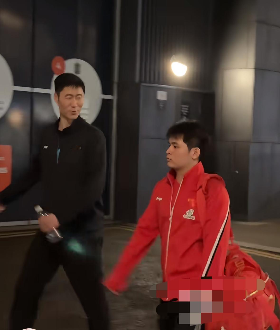 太遗憾😞伦敦世乒赛中国男团VS瑞典，林诗栋2:3拉内弗，丢关键一分！
5月3日