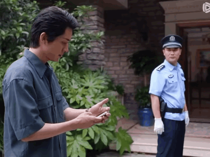 《淬火年代》钱宏明认罪了是在电话里跟警察认罪的，还是通过柳钧的手机那天他打电话给