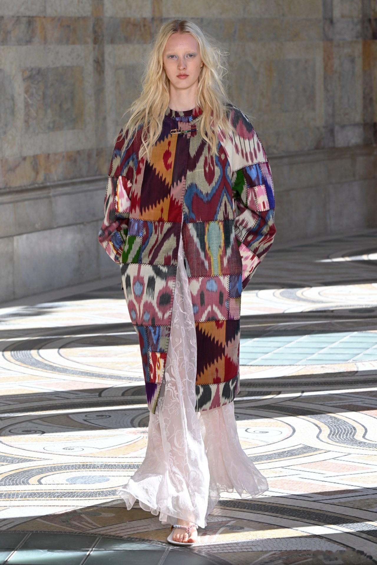 巴黎时装周runway2027春夏时装周 Gabriela Hearst Spr