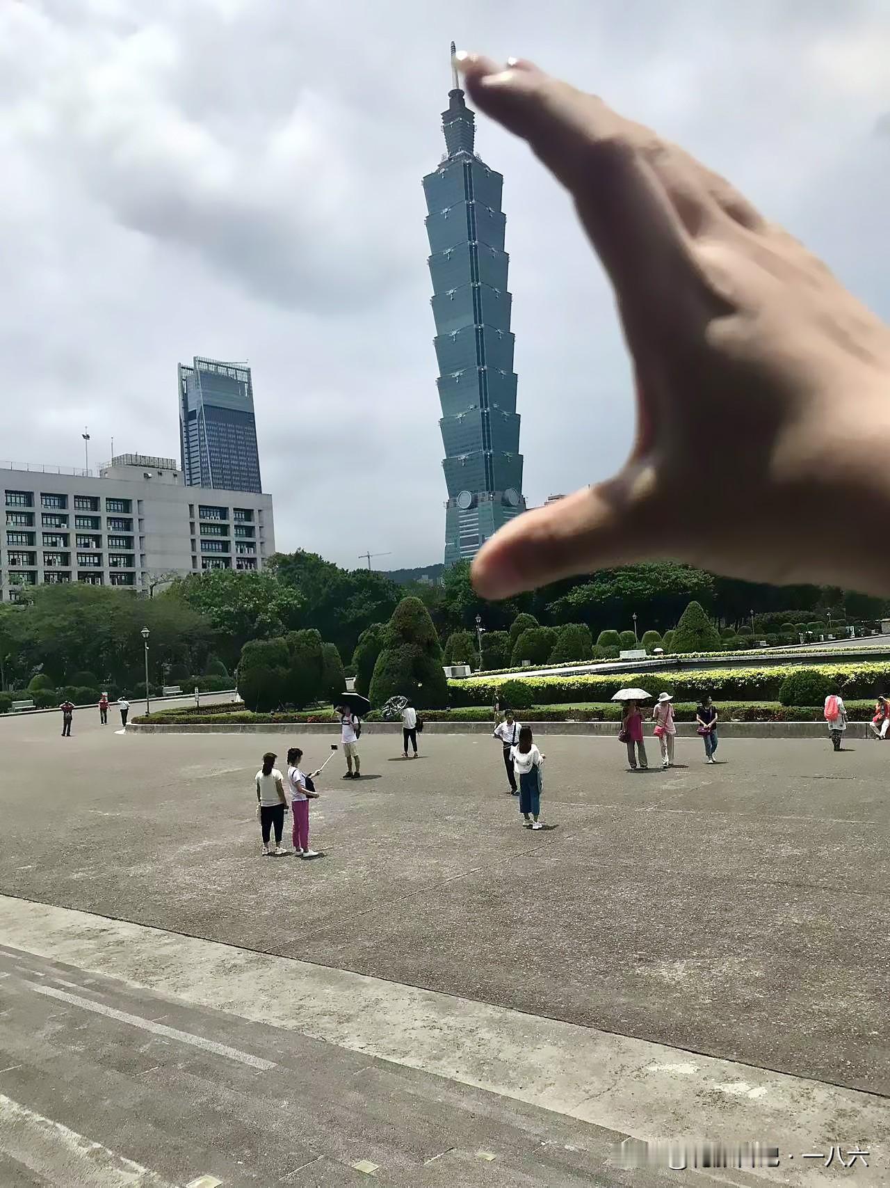 67英里vs9500英里！特朗普一句话，撕碎台独所有幻想
 
台湾离大陆67英里