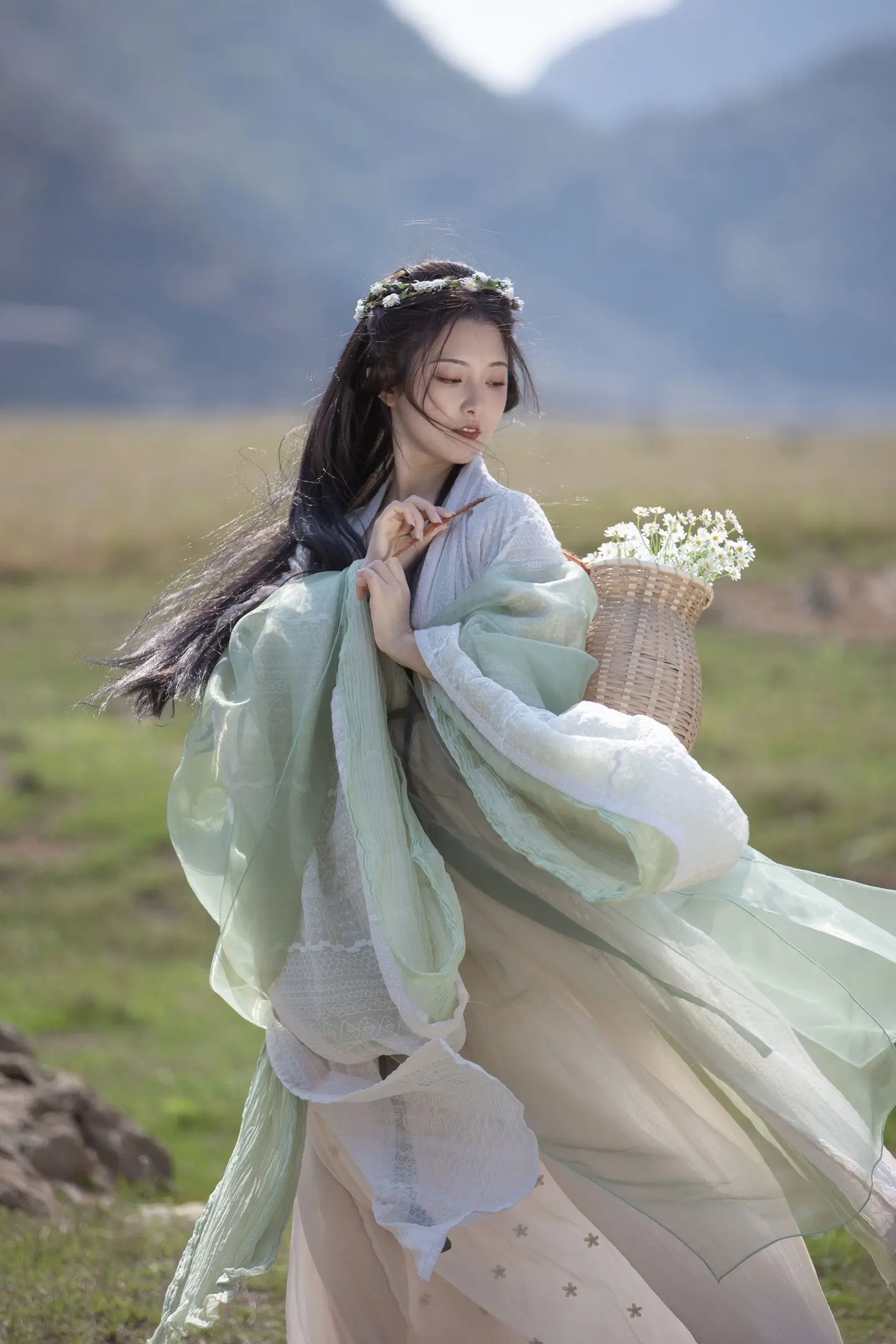 青山青草里。