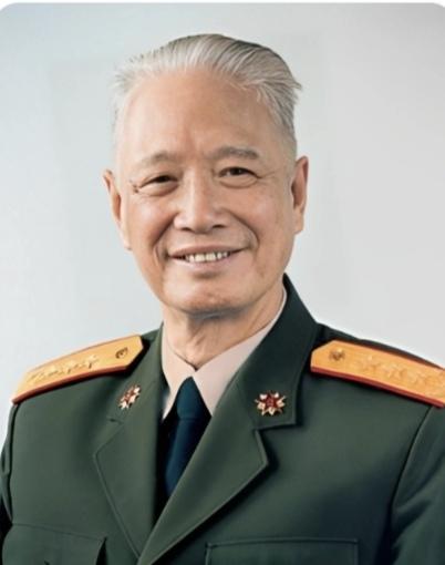 张震任军委副主席时，要求保证士兵一天吃一个鸡蛋，且只能水煮，不许炒、蒸、煎。
 