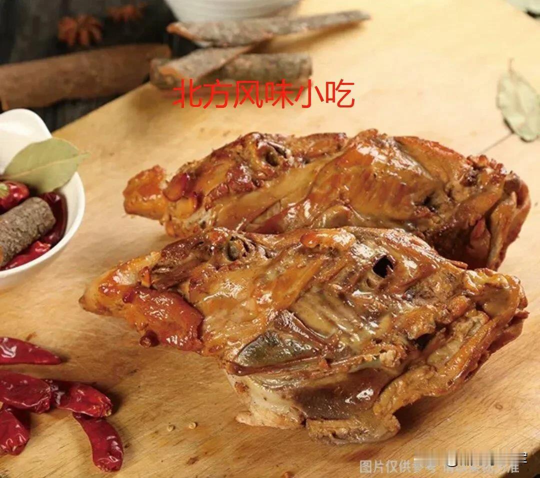 沈阳美食丰富多样，融合了东北菜的豪放与其他地域美食的特色，以下是一些经典的沈阳美