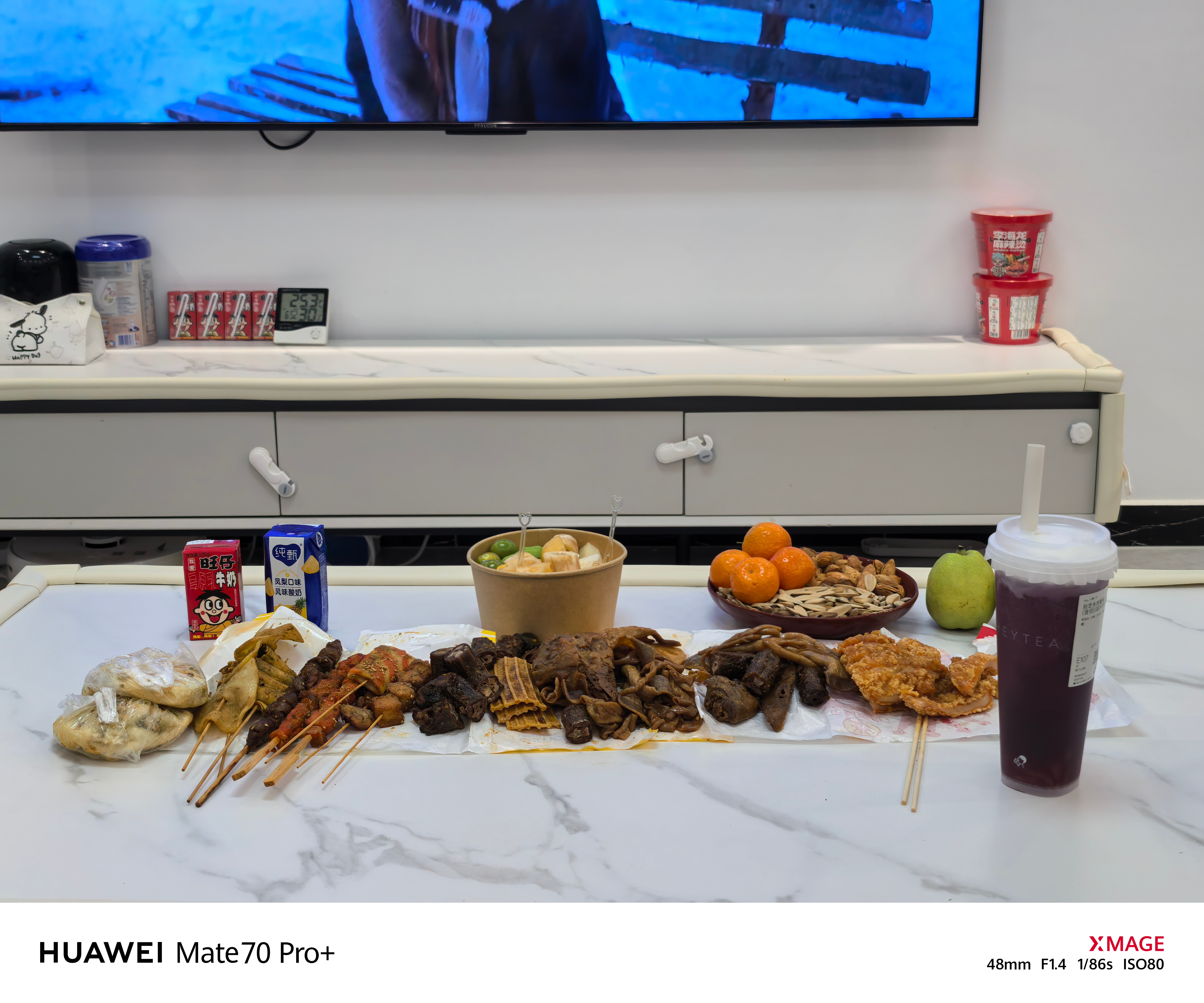 跨年文案没有华丽的辞藻，一家三口简简单单跨个年。回首2025，最大的幸福是小宝从