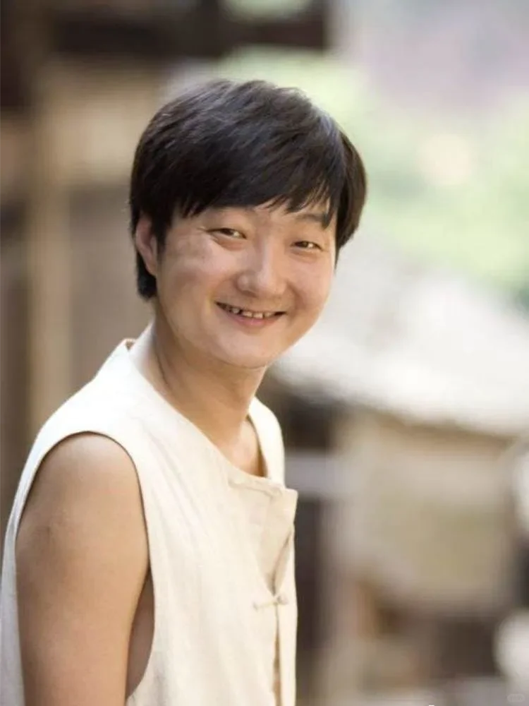 丑男王大治居然追过六个美女，董洁只是其一