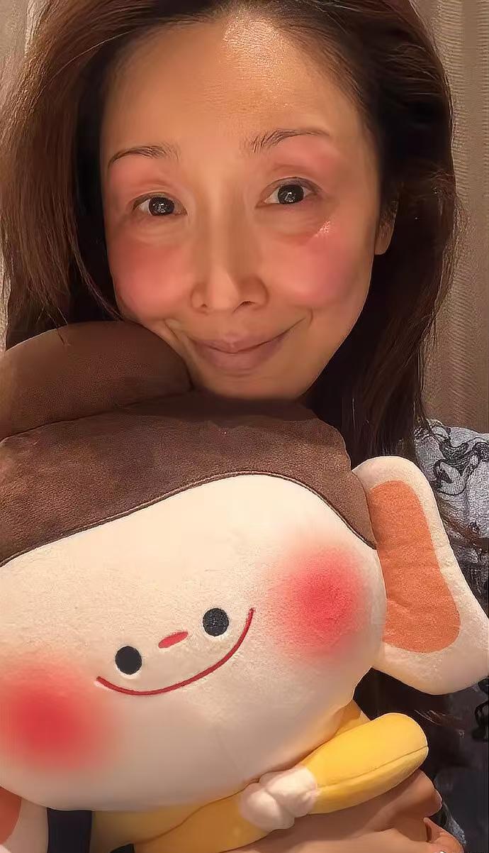 歌手孙悦在录制山西春晚时因寒冷环境导致脸部冻伤

知名歌手孙悦在录制2026年山