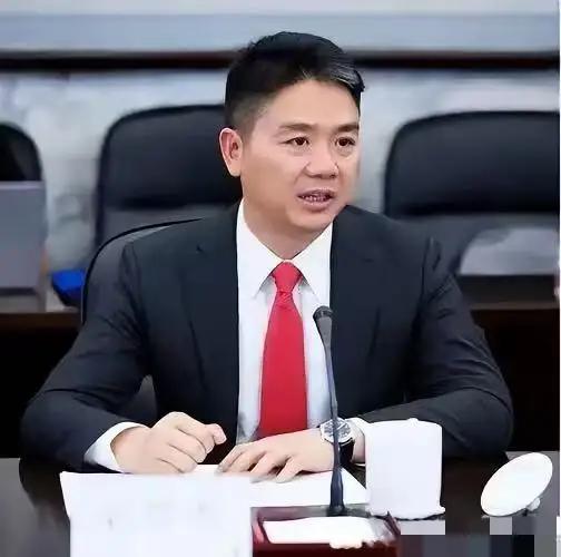 刘强东又做到了，
香港火灾事故发生后，京东香港佳宝超市，紧急调配生活急需物资送到