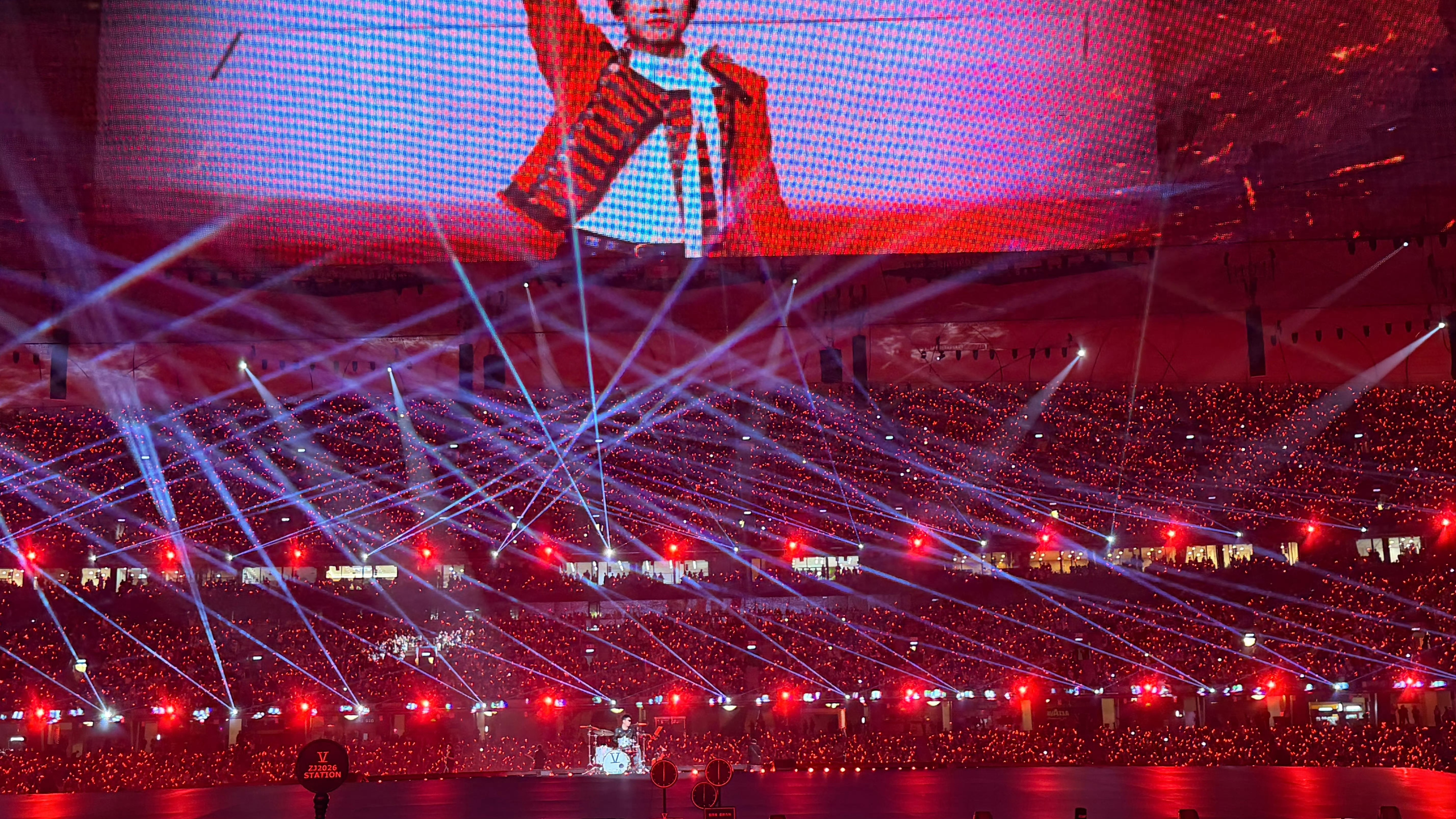 张杰未live开往1982巡回演唱会上座率 实名羡慕能去现场的粉丝！张杰演唱会座