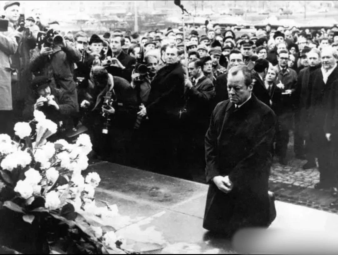 1970年12月7日，大雪过后东欧最寒冷的一天。刚刚对捷克、波兰进行国...