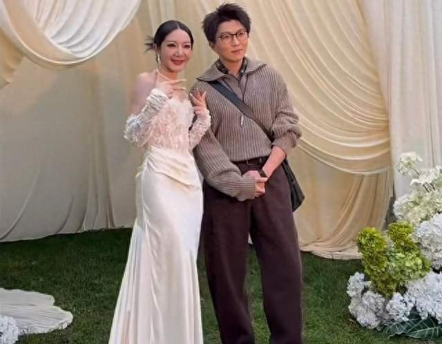 从校服到婚纱不是她，毛不易一句话治愈全网