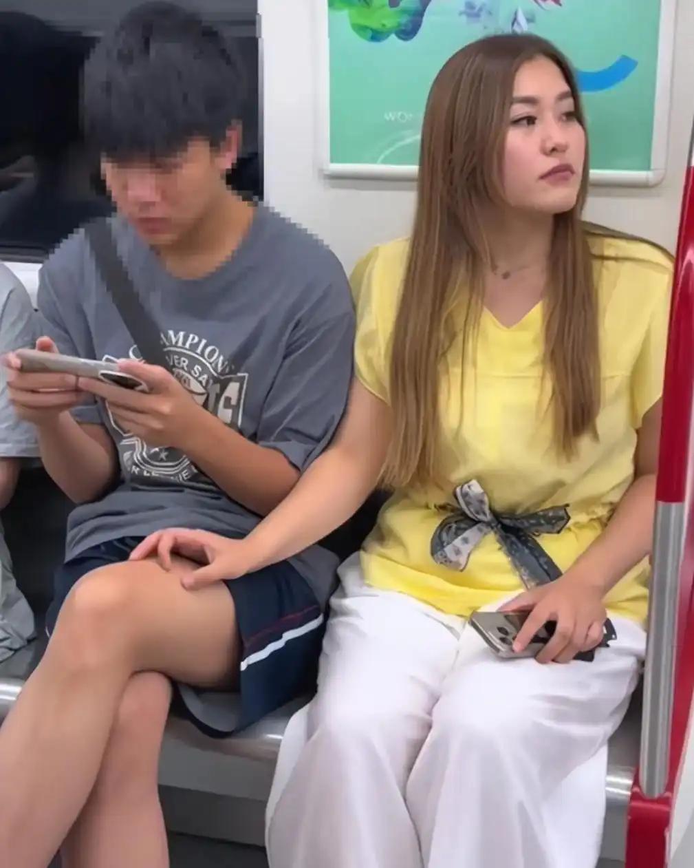 [月亮]玩的过火了！有媒体报道，一位来自哈萨克斯坦的女网红，竟然以“测试中国治安