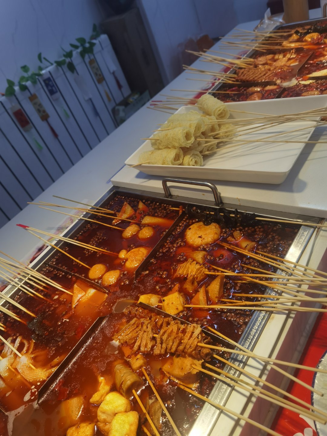 最近都没敢吃辣，今天吃了辣的，果然胃不舒服啦