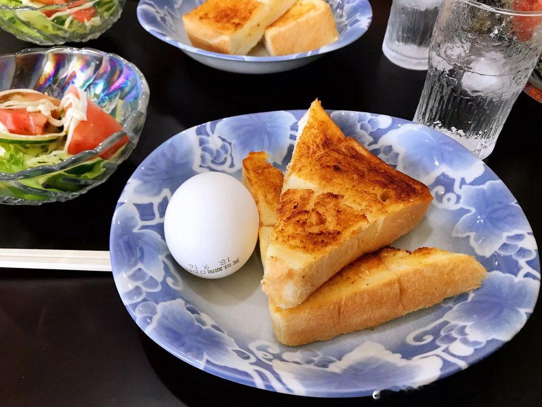 【搬运】2018年09月11日早被按摩五分钟9:30起床9:45出门吃早餐🍞?
