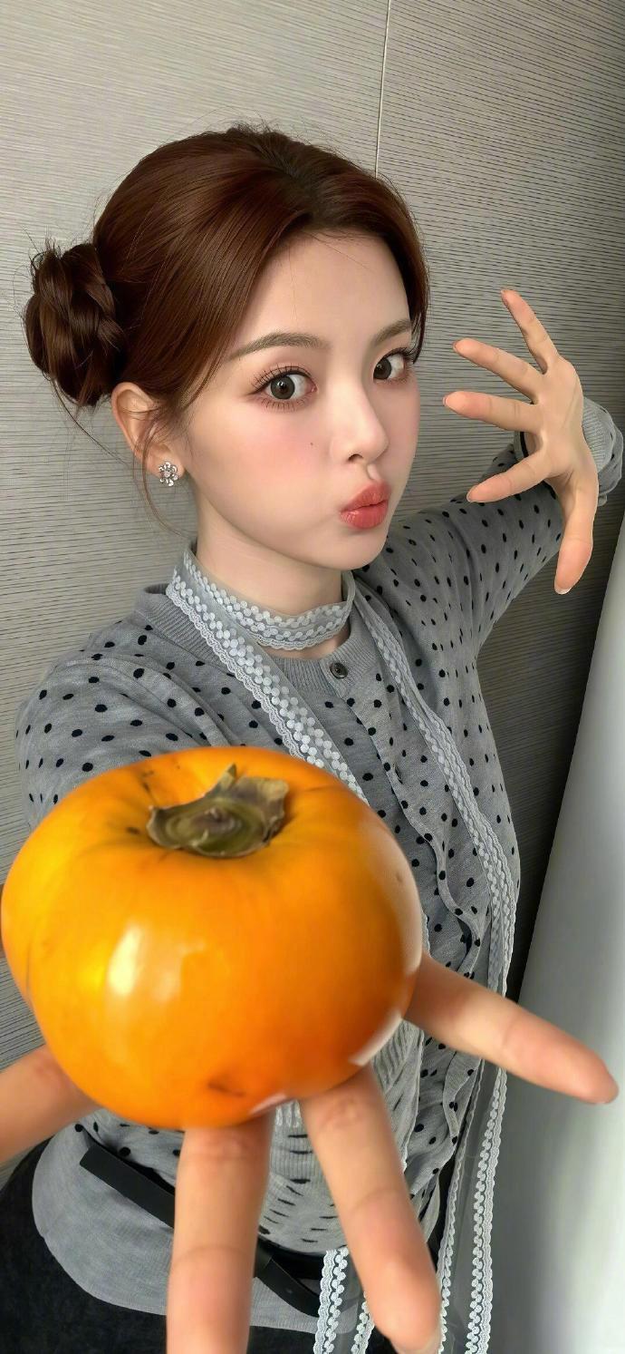 杨超越 