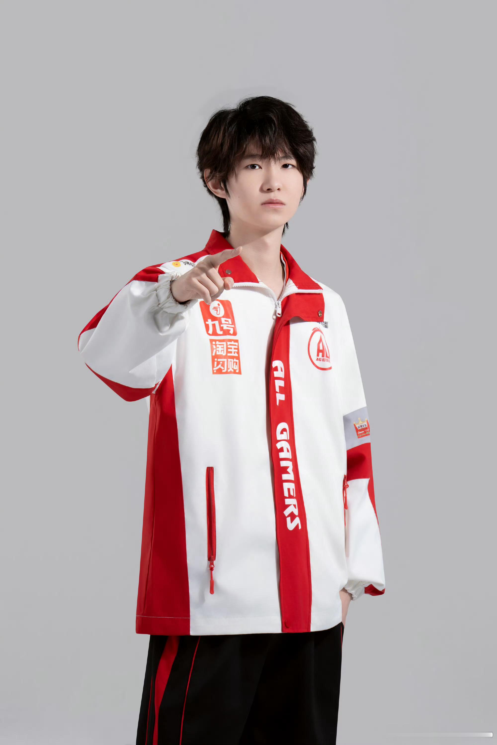 诺诺呐～黑毛小猪一诺xbc