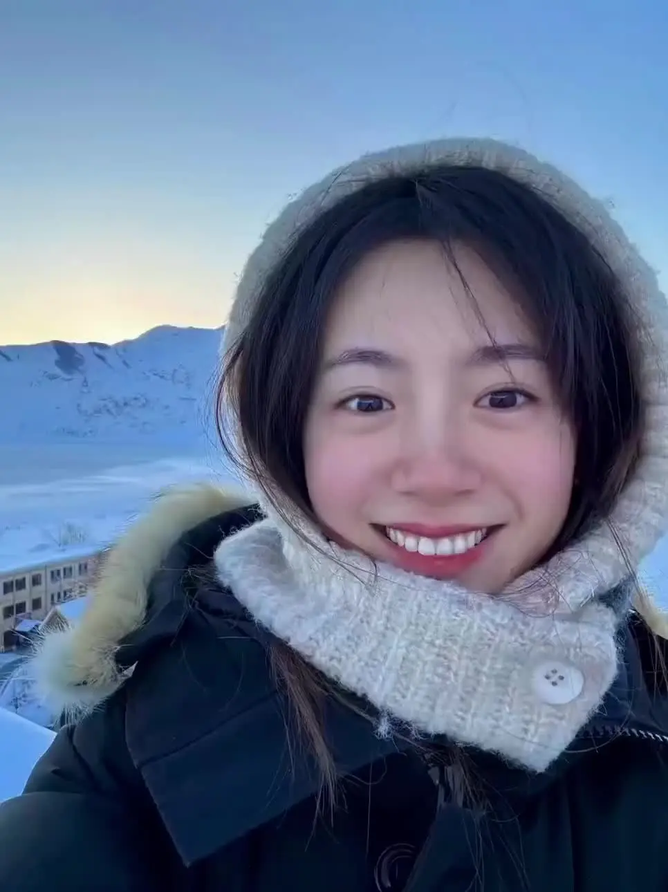 希望明年的这个时候 我会因为生活变得美好而喜极而泣.