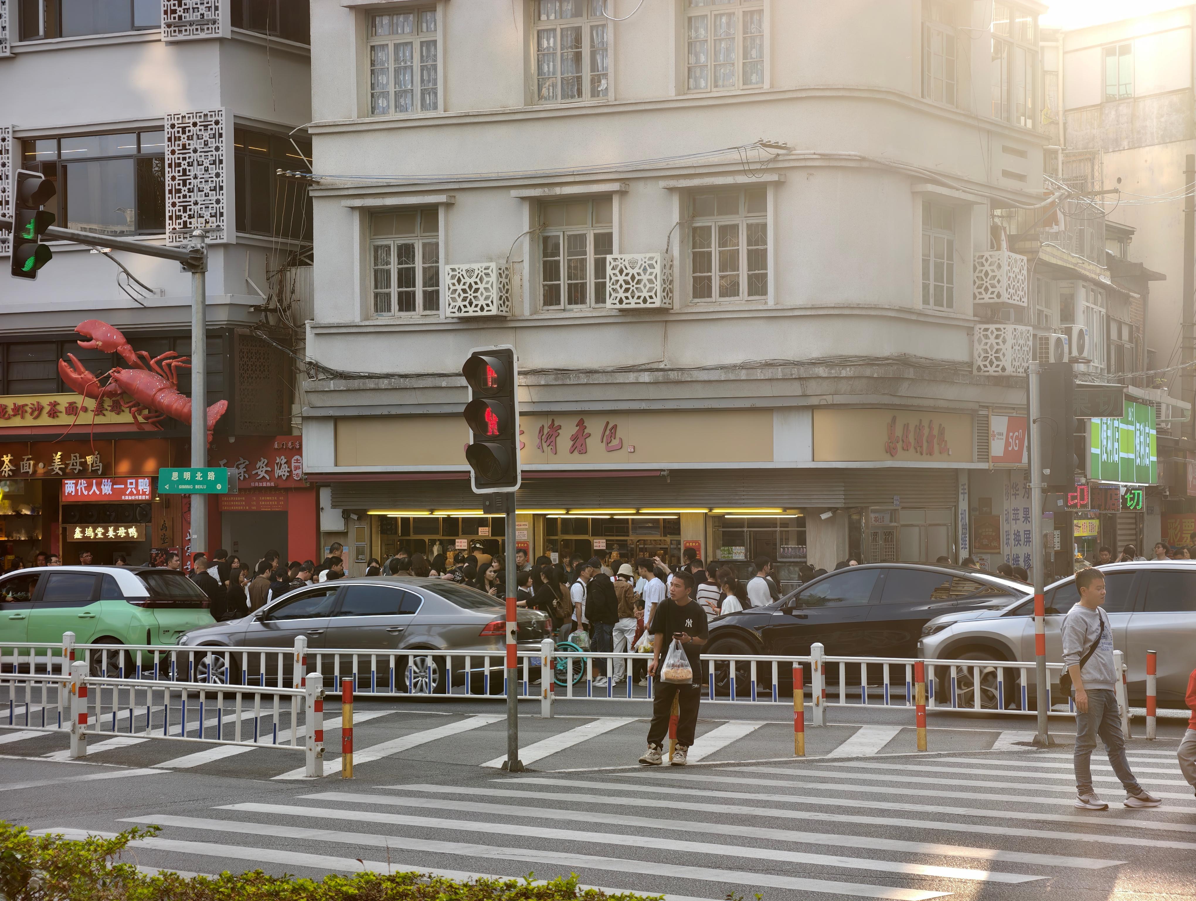 思北特香包是真的很夸张 