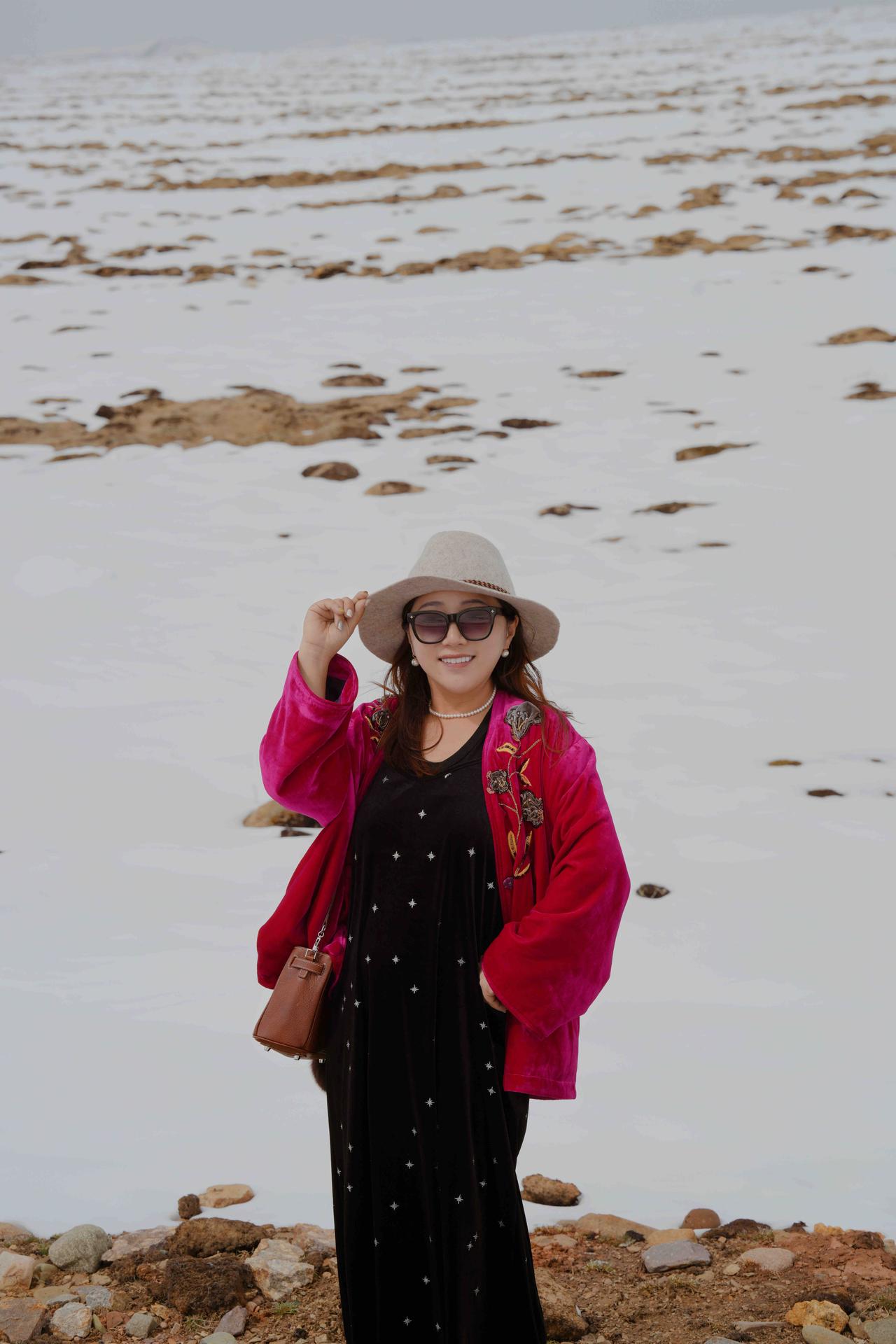 探秘申扎：一场与自由和野性的浪漫邂逅


火车缓缓停靠在站台，我们终于抵达了日喀