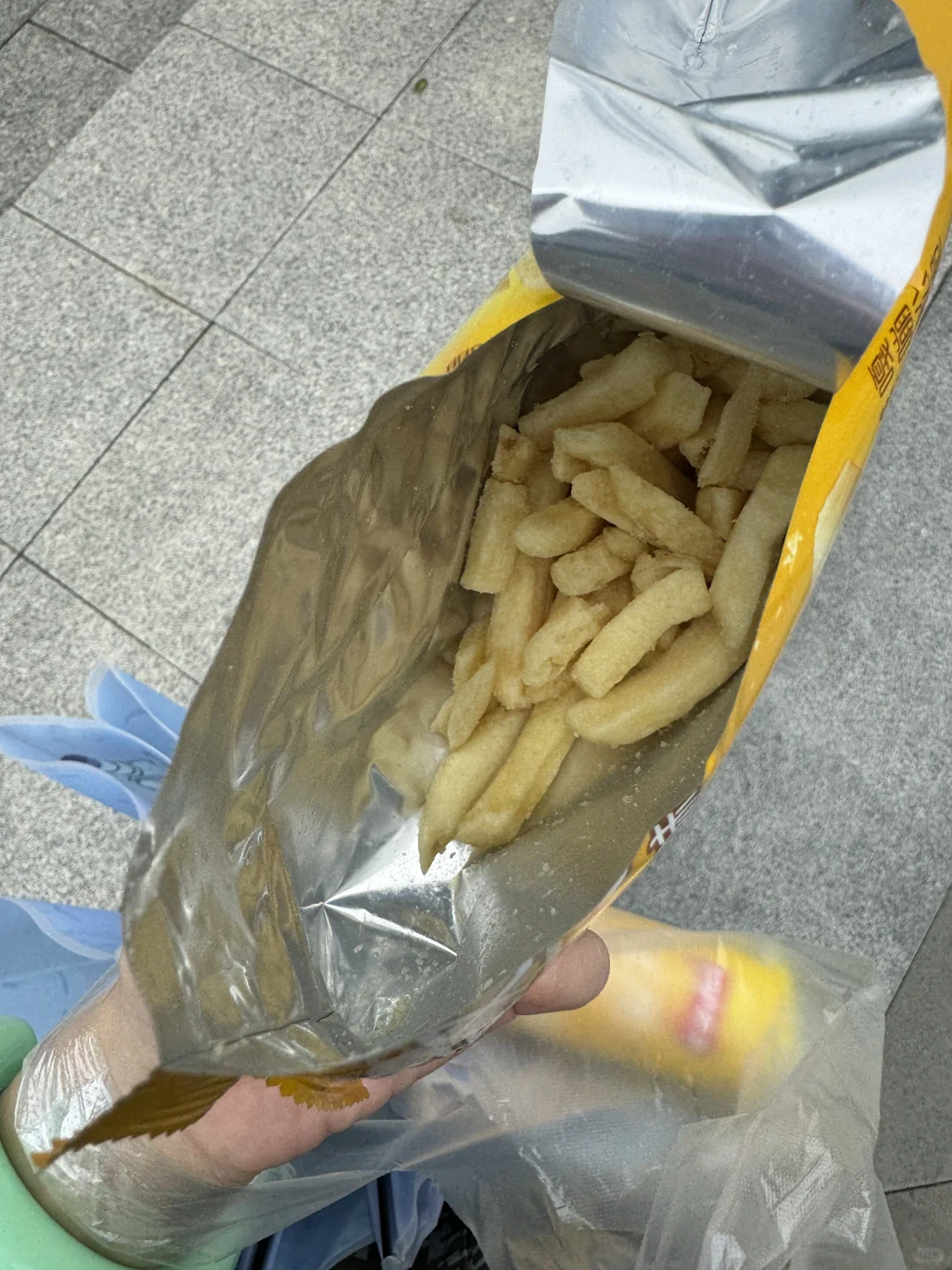 你在逗我玩吗，小乐事[皱眉R]拆开发现是空的