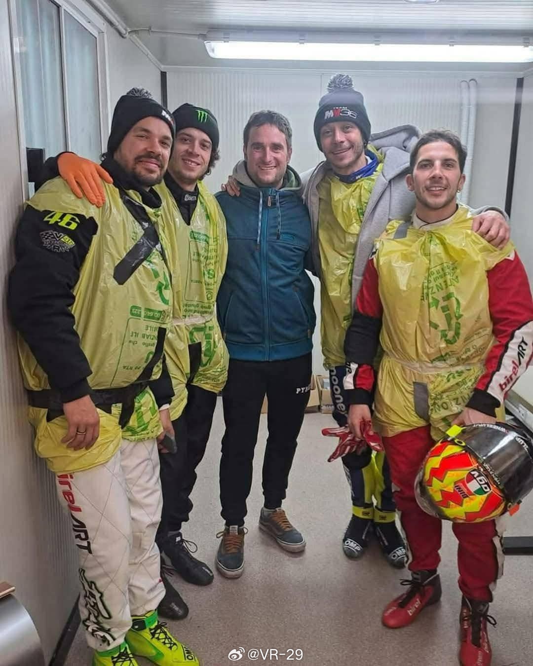 自制雨衣VR46学院