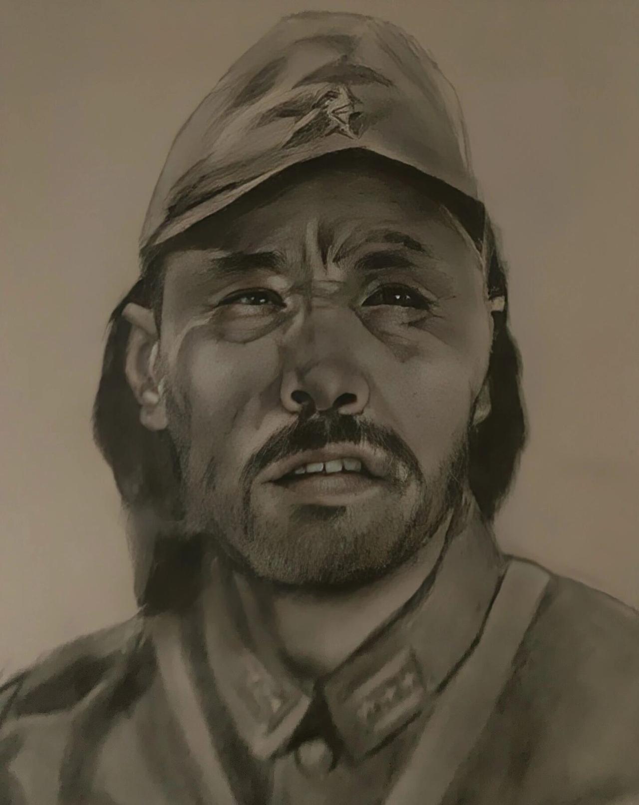 这是平哥没事画的人物像！我不说他画得有多好，就觉着他抓住了人物的魂！