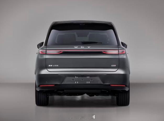 魏牌V9X 作为长城归元S平台首款SUV车型 魏建军也是直言“保定人心中的大旗杆